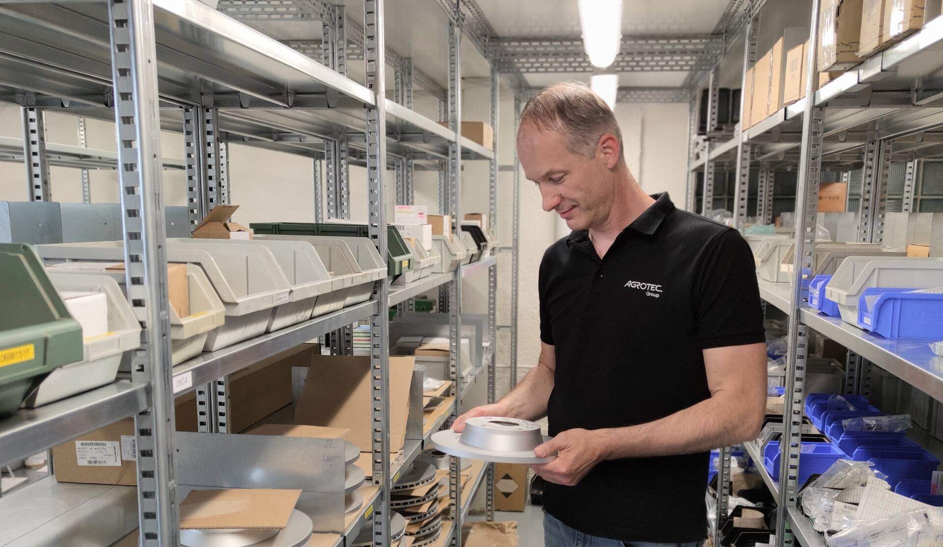 Servisní poradce/skladník